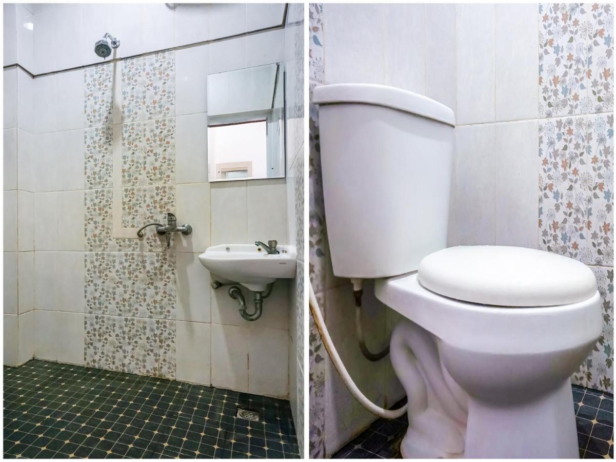 B Shaw Hotel Джакарта Екстериор снимка